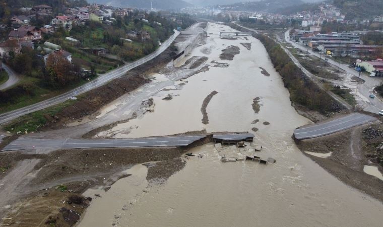 BARTIN YILLARDIR SEL İLE BOĞUŞUYOR.