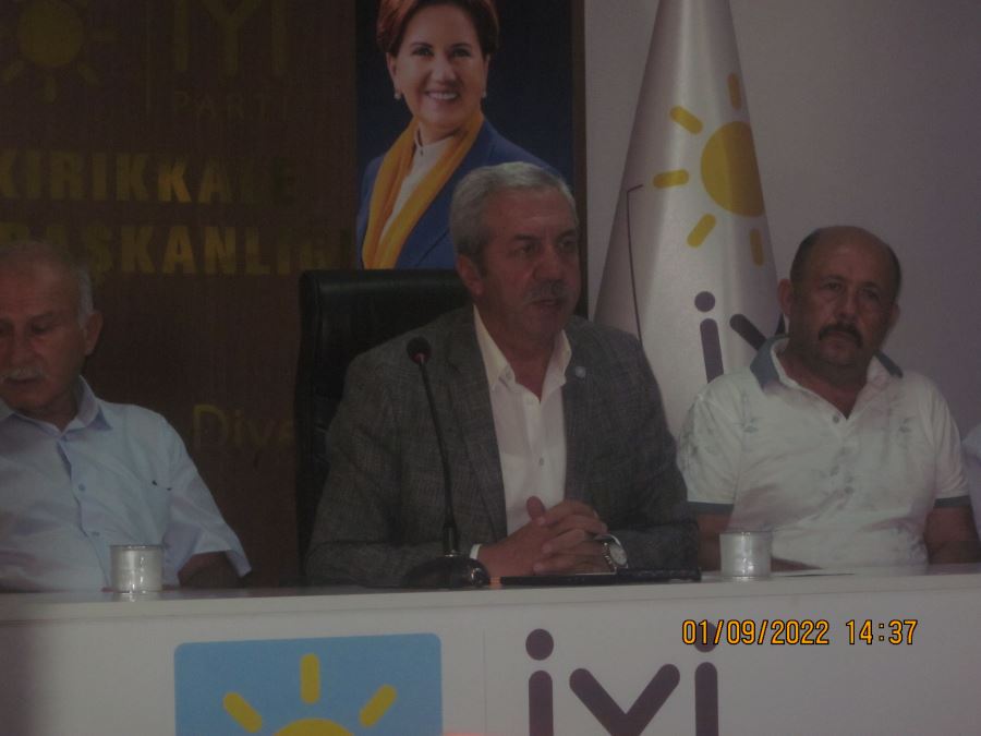 İYİ PARTİ KIRIKKALE İL BAŞKANI KIRIKKALE BELEDİYE BAŞKANINI VE İKTİDARI ELEŞTİRDİ.