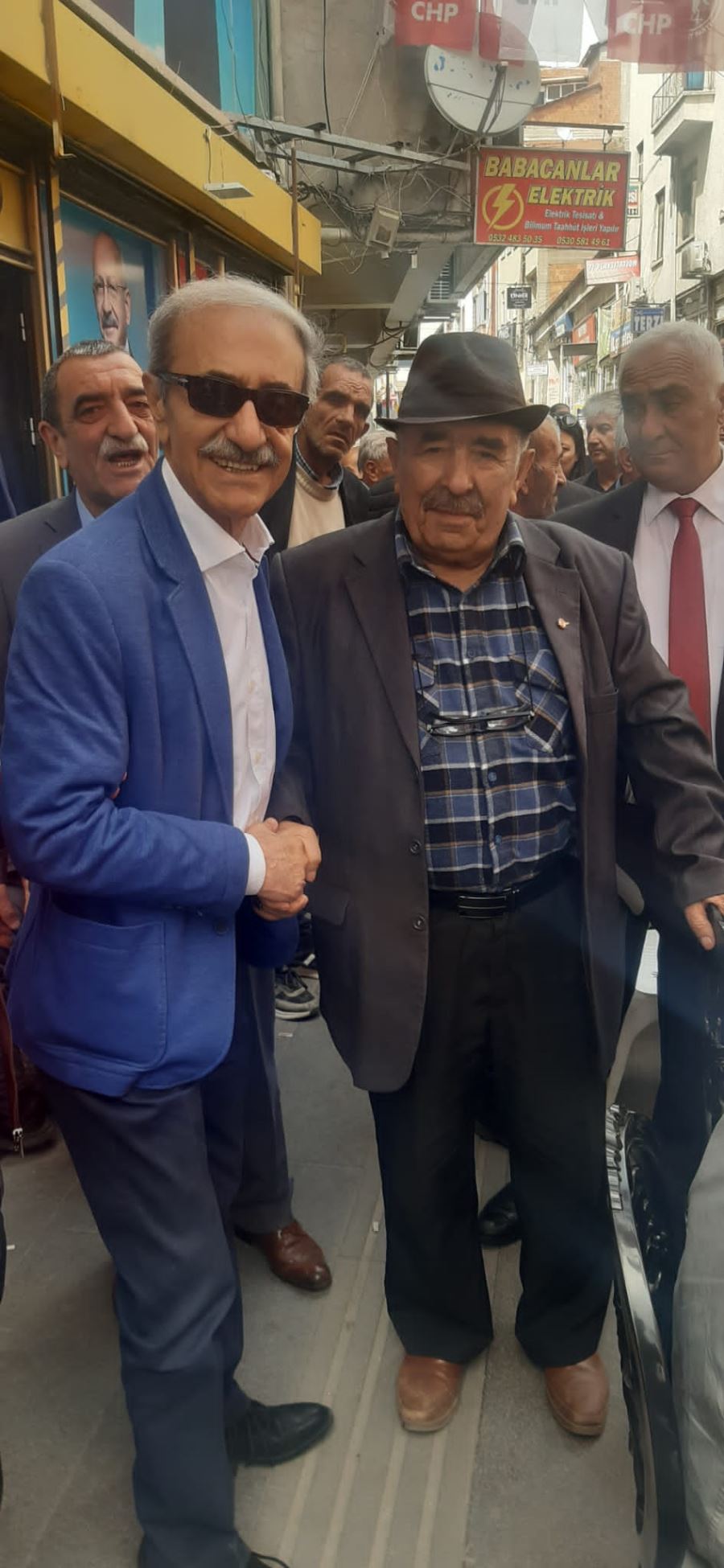 CHP NİN KÜFLÜ TÜFEKLERİ KIRIKKALE YE YAĞDI BİR TEK ALİYE GÜNDÜZ YOKTU.