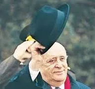 SİYASETTE MECLİSTE ŞAPKA GİYENLER KİMDİ?