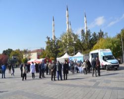 Kırıkkale Üniversitesi Öncülüğünde Dünya Diyabet Günü Kutlandı