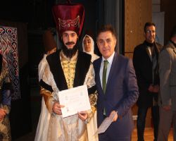 Mevlana?yı Anmak?? Adlı Tiyatro Gösterisi Büyük ilgi gördü